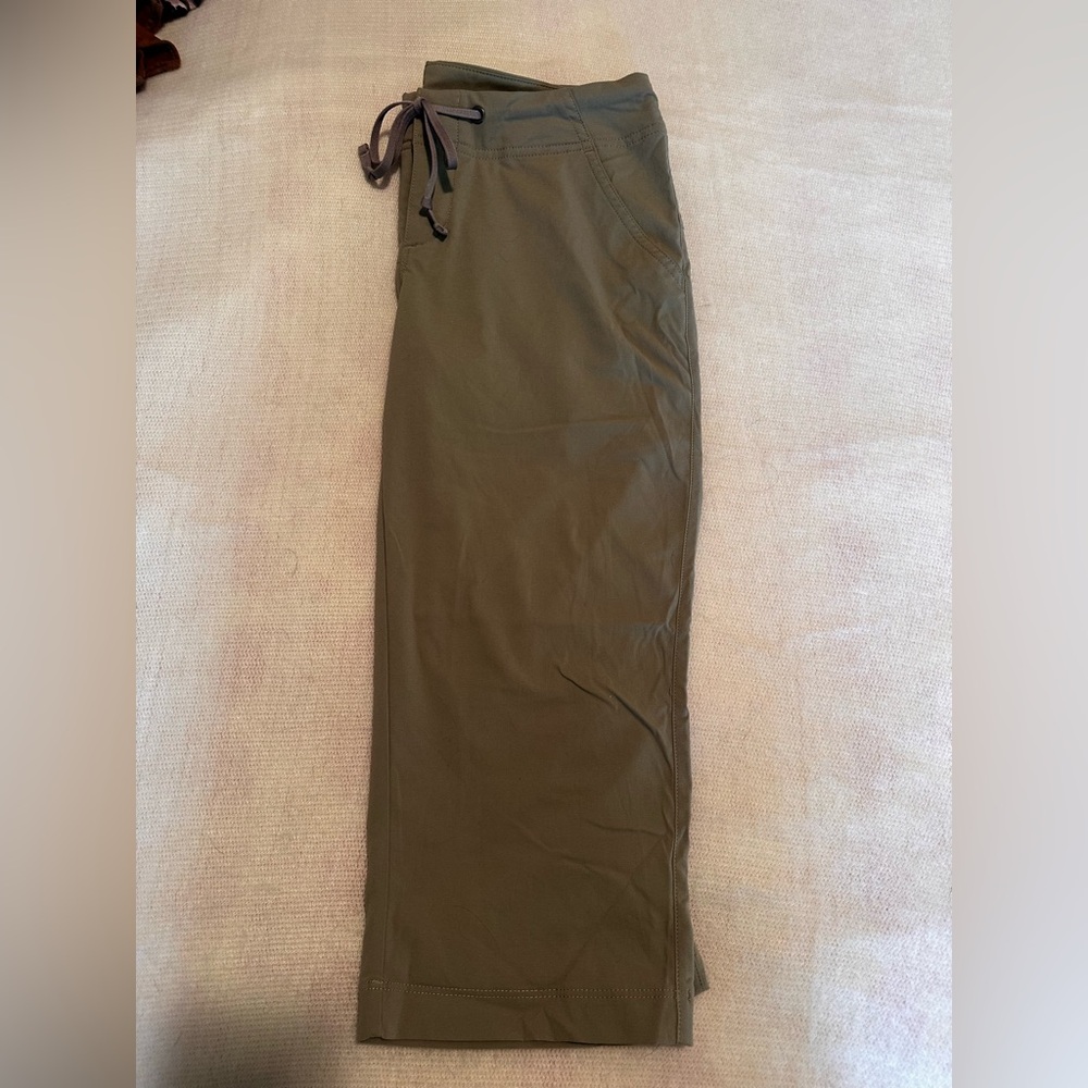 Columbia cropped hiking pants
